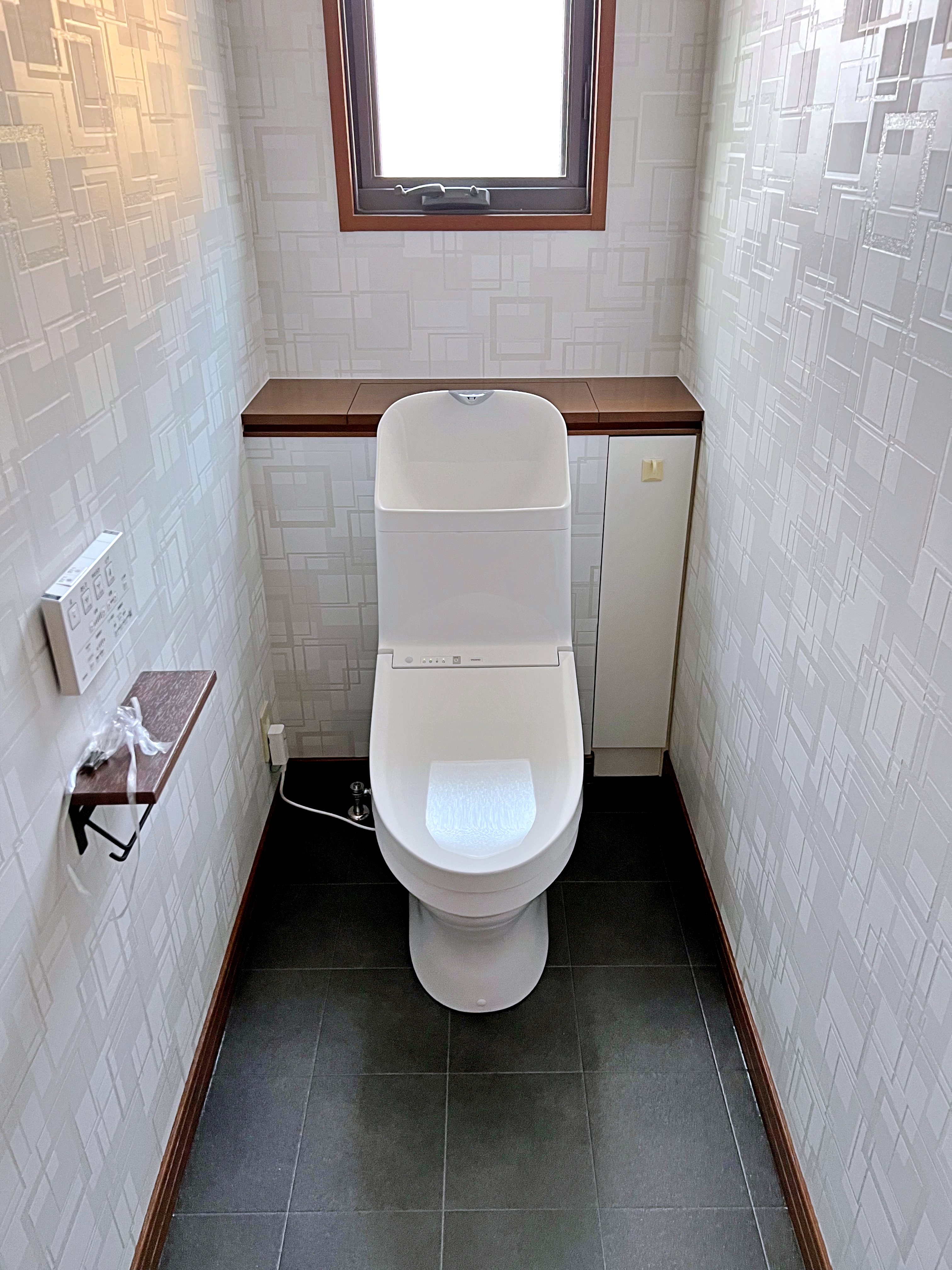 スタイリッシュなデザインのトイレになりました